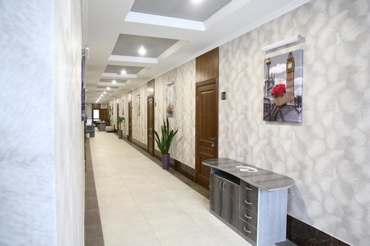 Львівський Hotell Exteriör bild
