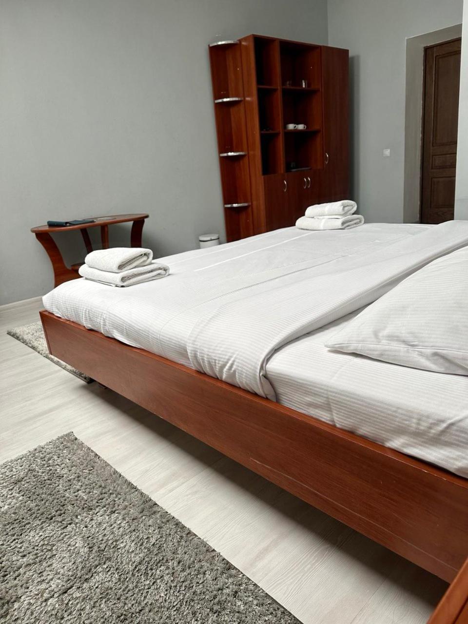 Львівський Hotell Exteriör bild