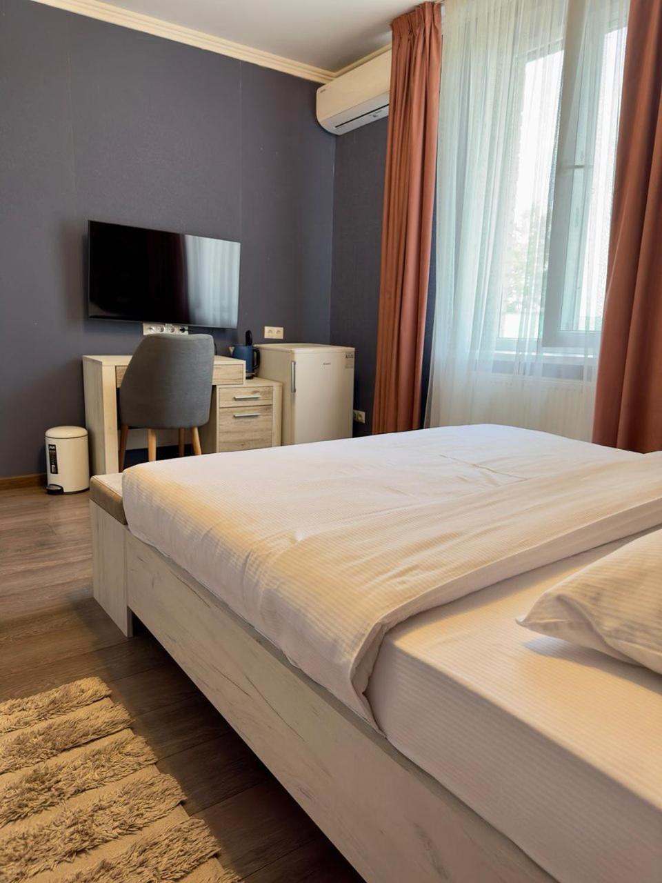 Львівський Hotell Exteriör bild