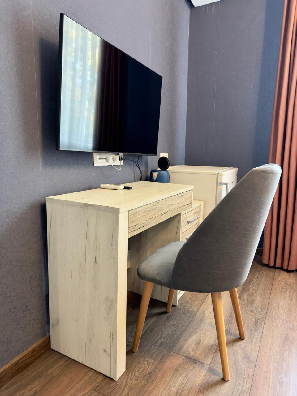 Львівський Hotell Exteriör bild